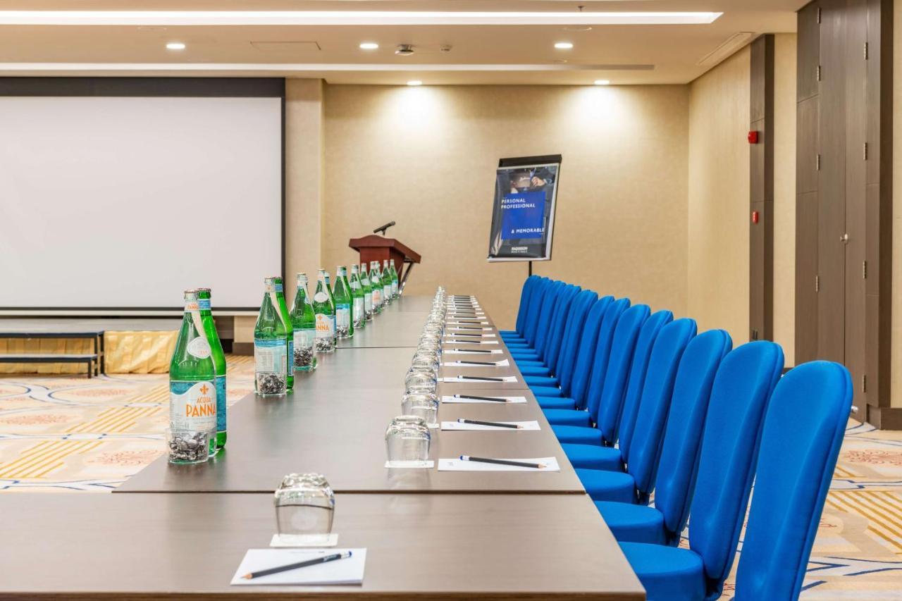 Radisson Blu Hotel, Jeddah Corniche Zewnętrze zdjęcie Meeting room