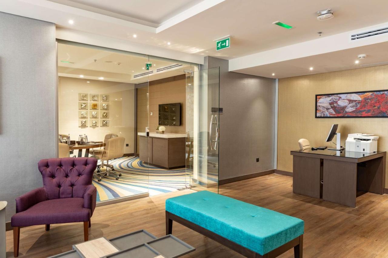 Radisson Blu Hotel, Jeddah Corniche Zewnętrze zdjęcie Reception area